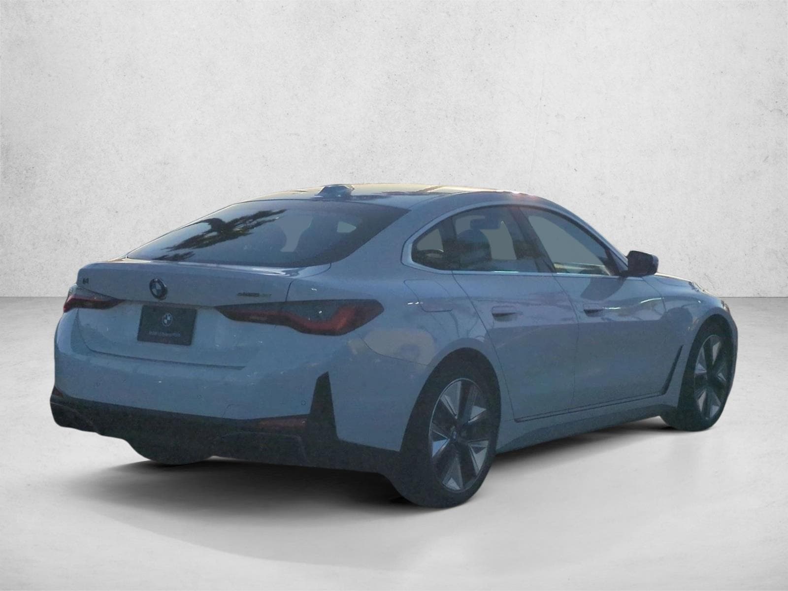 2026 BMW i4 eDrive40 photo 2