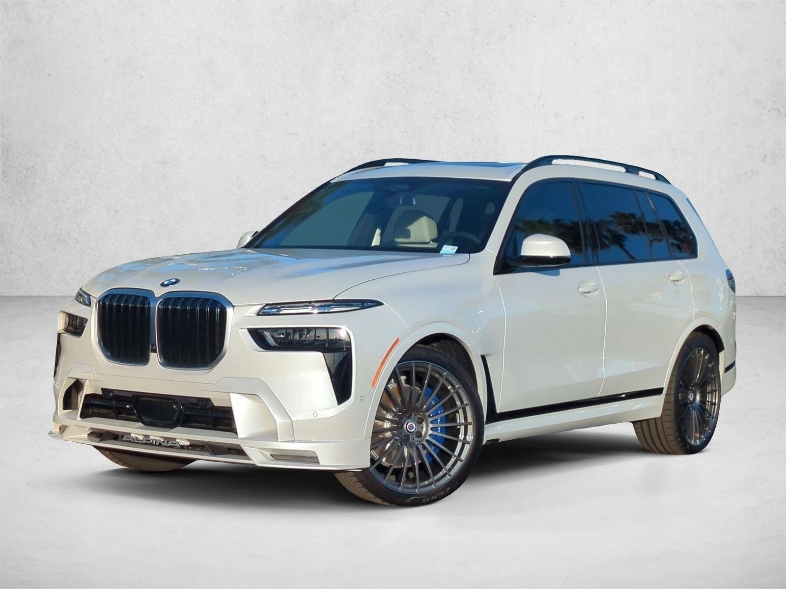 2026 BMW X7 ALPINA XB7's photo