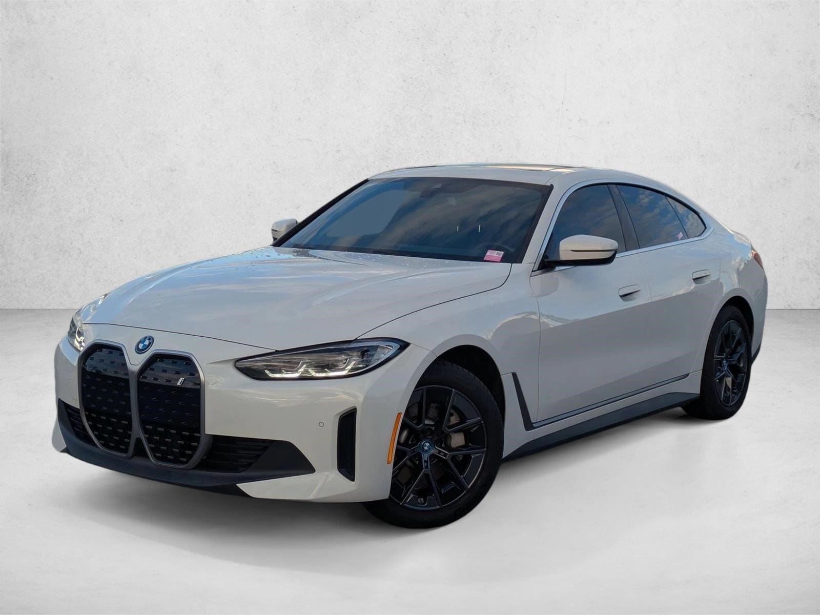 2023 BMW i4 40's photo