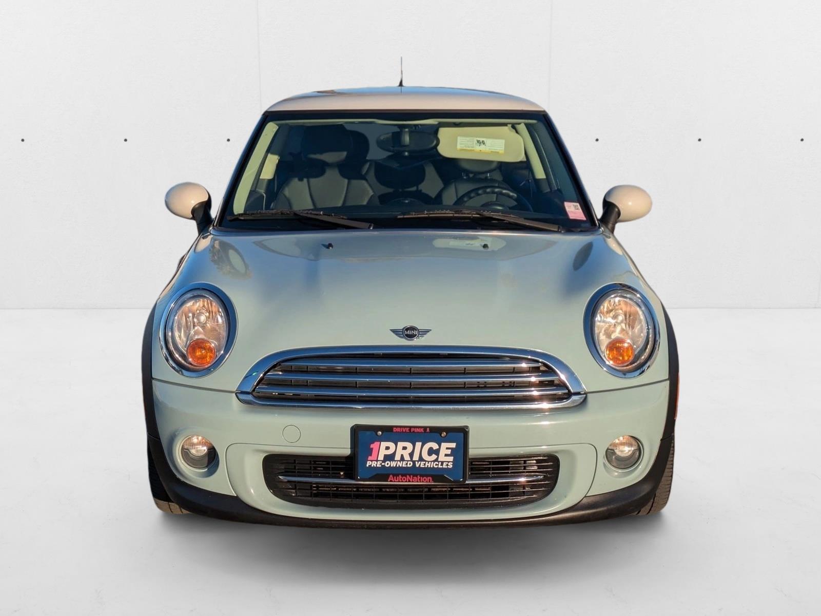 2012 Mini Cooper Base Hardtop photo 2