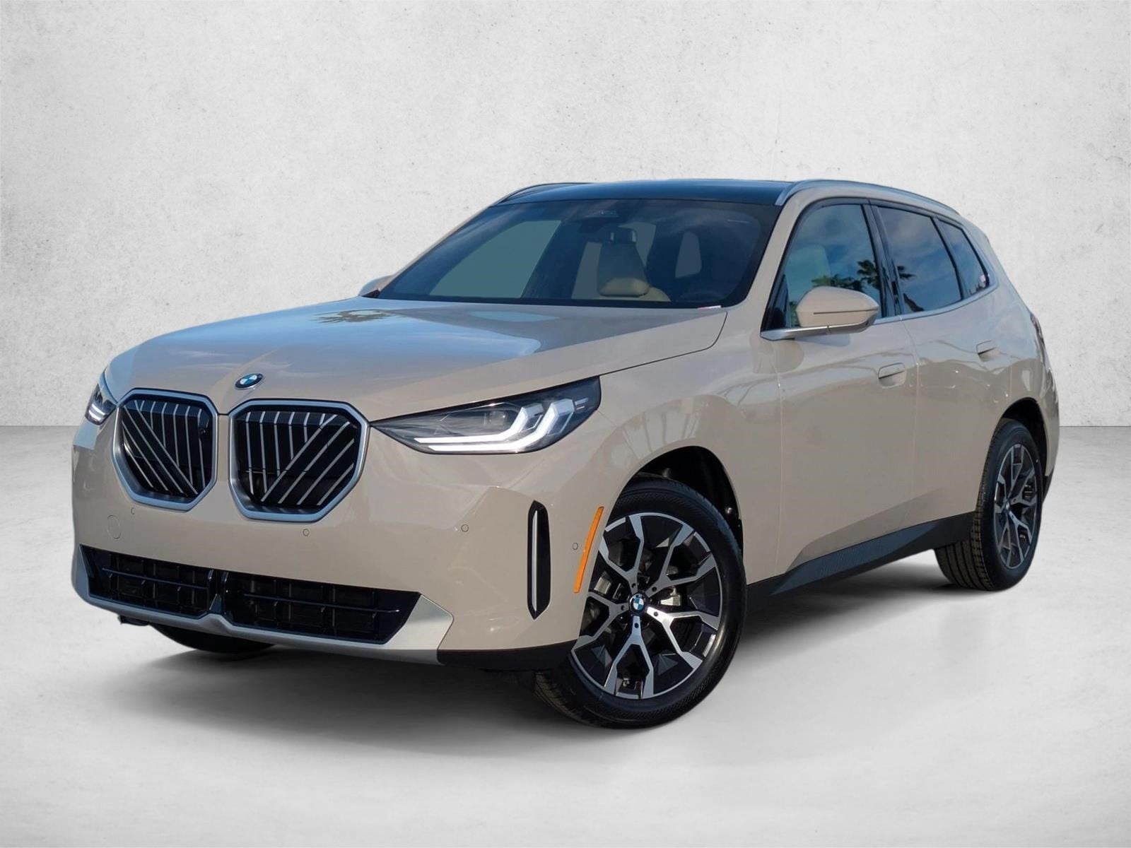 2026 BMW X3 30's photo