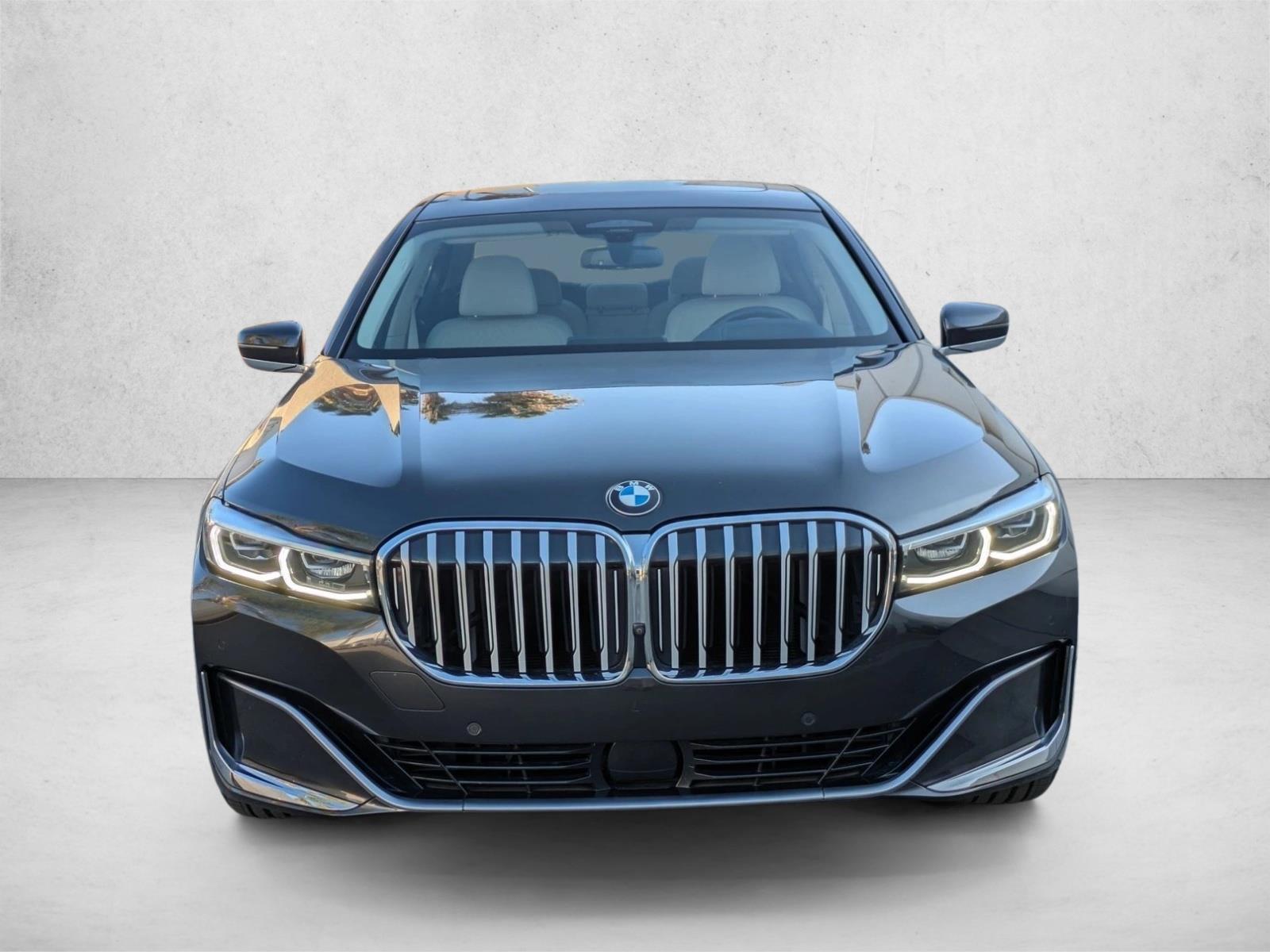 2022 Bmw 750i xDrive Sedan photo 2