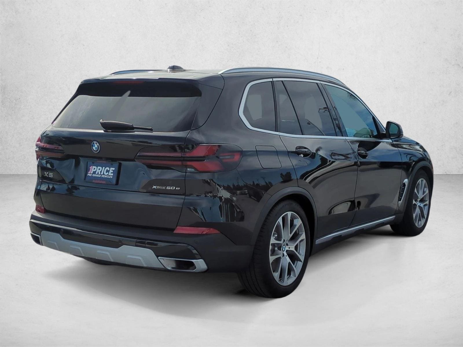 2026 BMW X5 PHEV xDrive50e photo 4