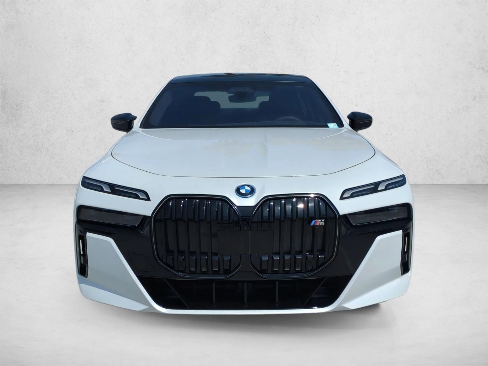 2026 BMW i7 M70 photo 6