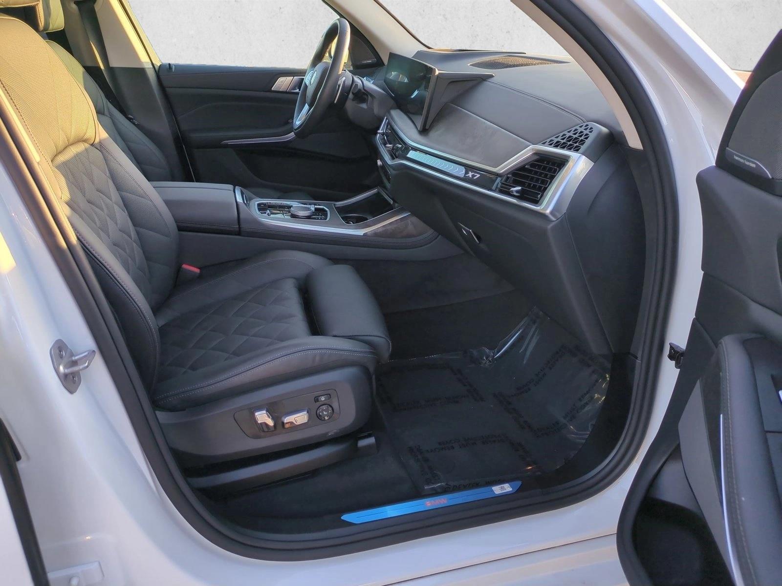 2026 BMW X7 40i - Photo 24