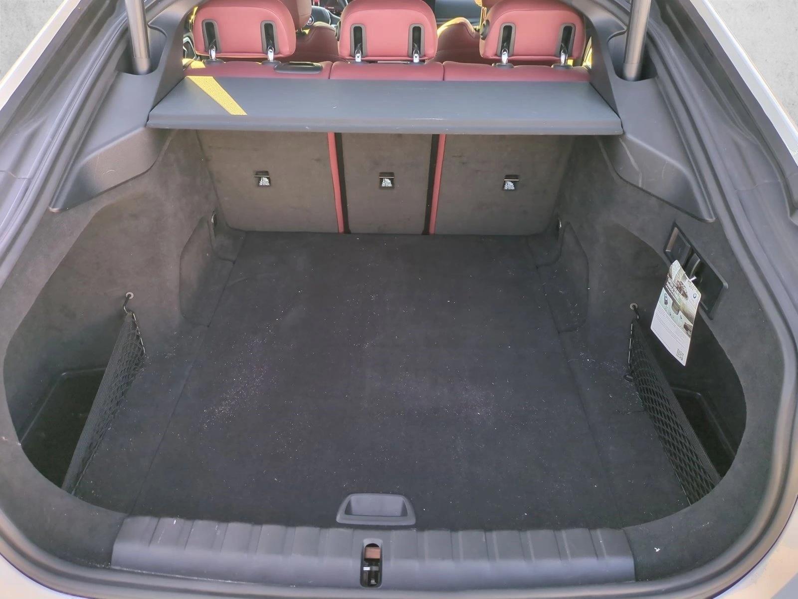 2023 BMW i4 eDrive35 photo 5