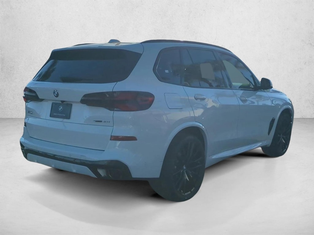 New 2026 BMW X5 sDrive40i SUV