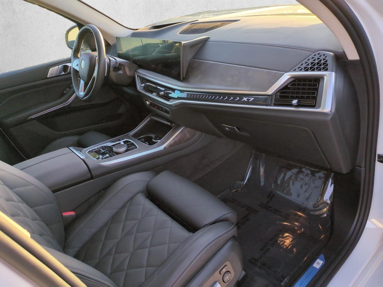 2026 BMW X7 40i - Photo 25
