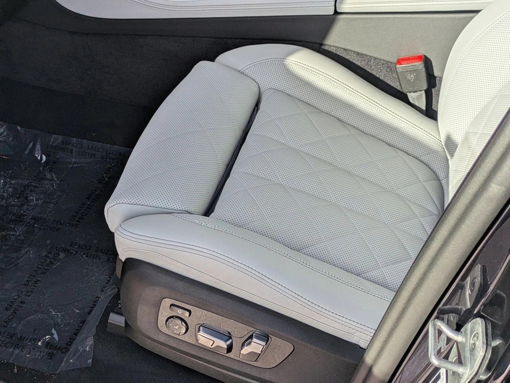 New 2026 BMW X5 sDrive40i SUV