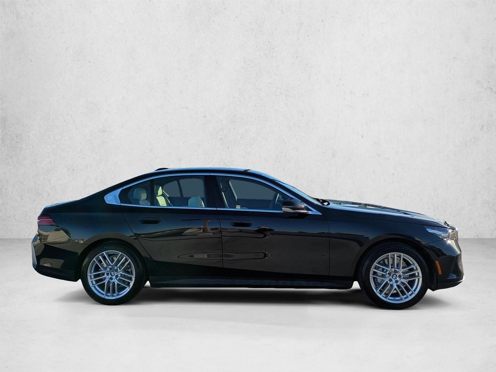 2025 Bmw 530i photo 3