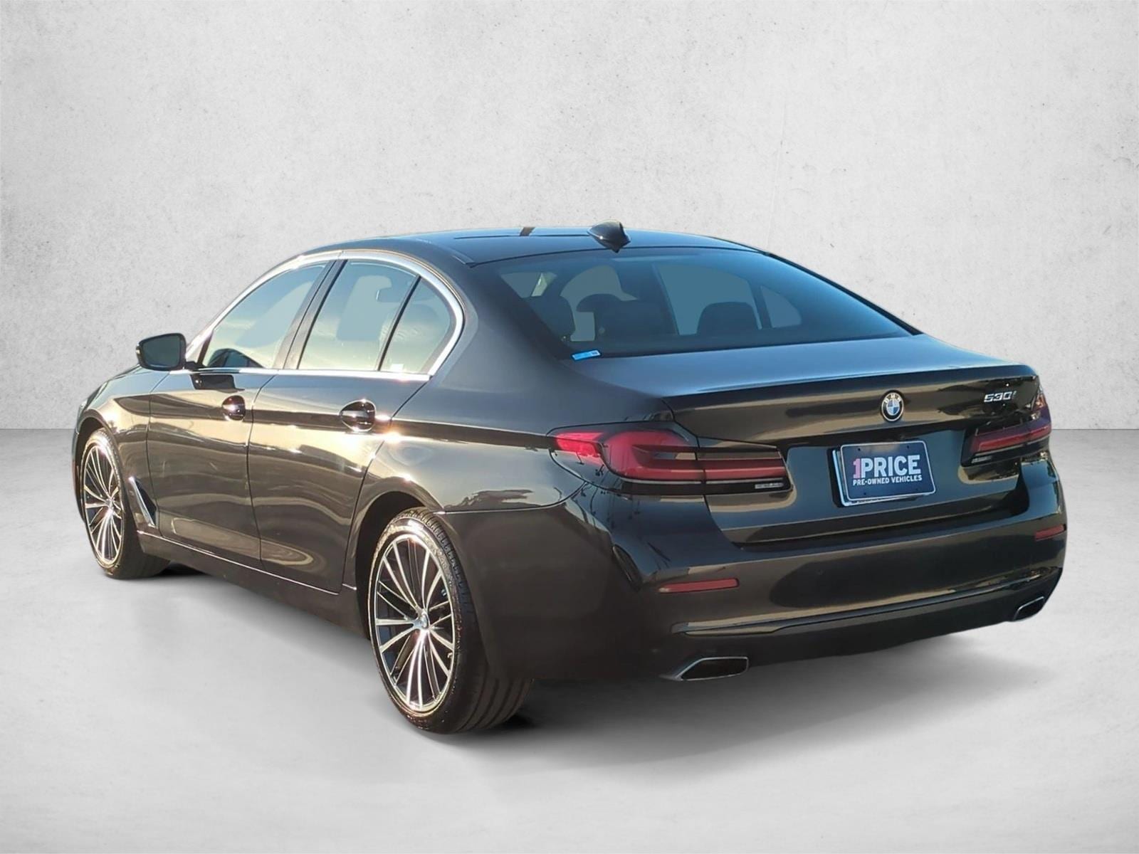 2023 BMW 530i photo 3