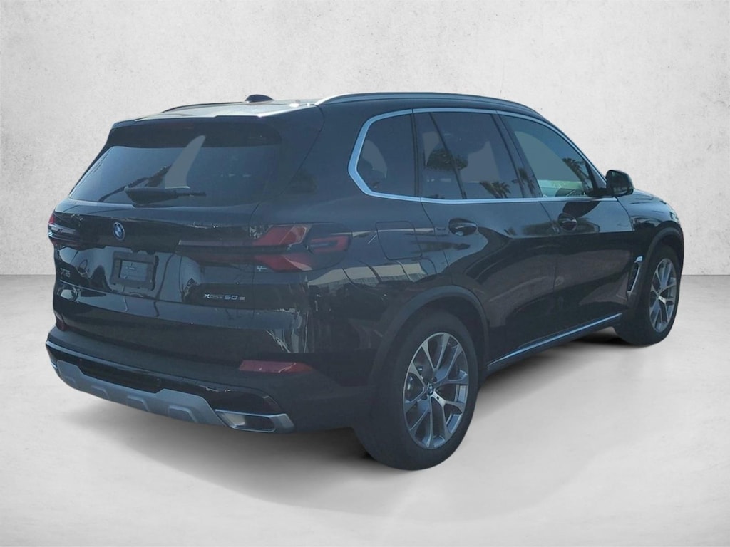 New 2026 BMW X5 PHEV xDrive50e SUV