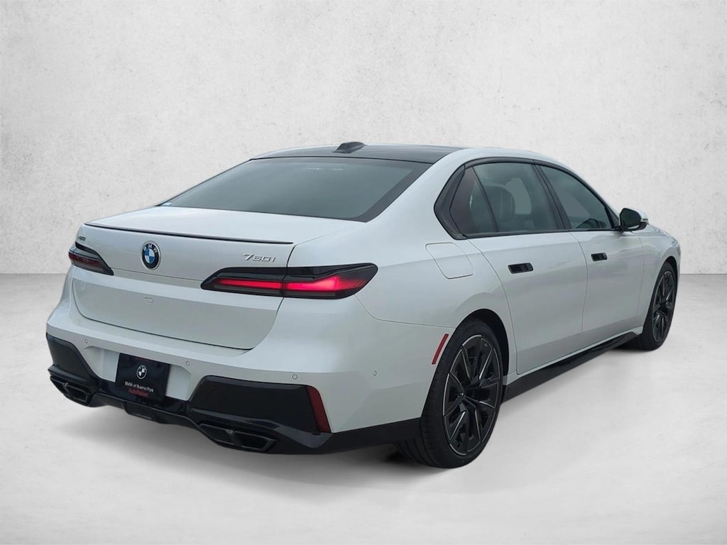 New 2026 BMW 760i xDrive Sedan
