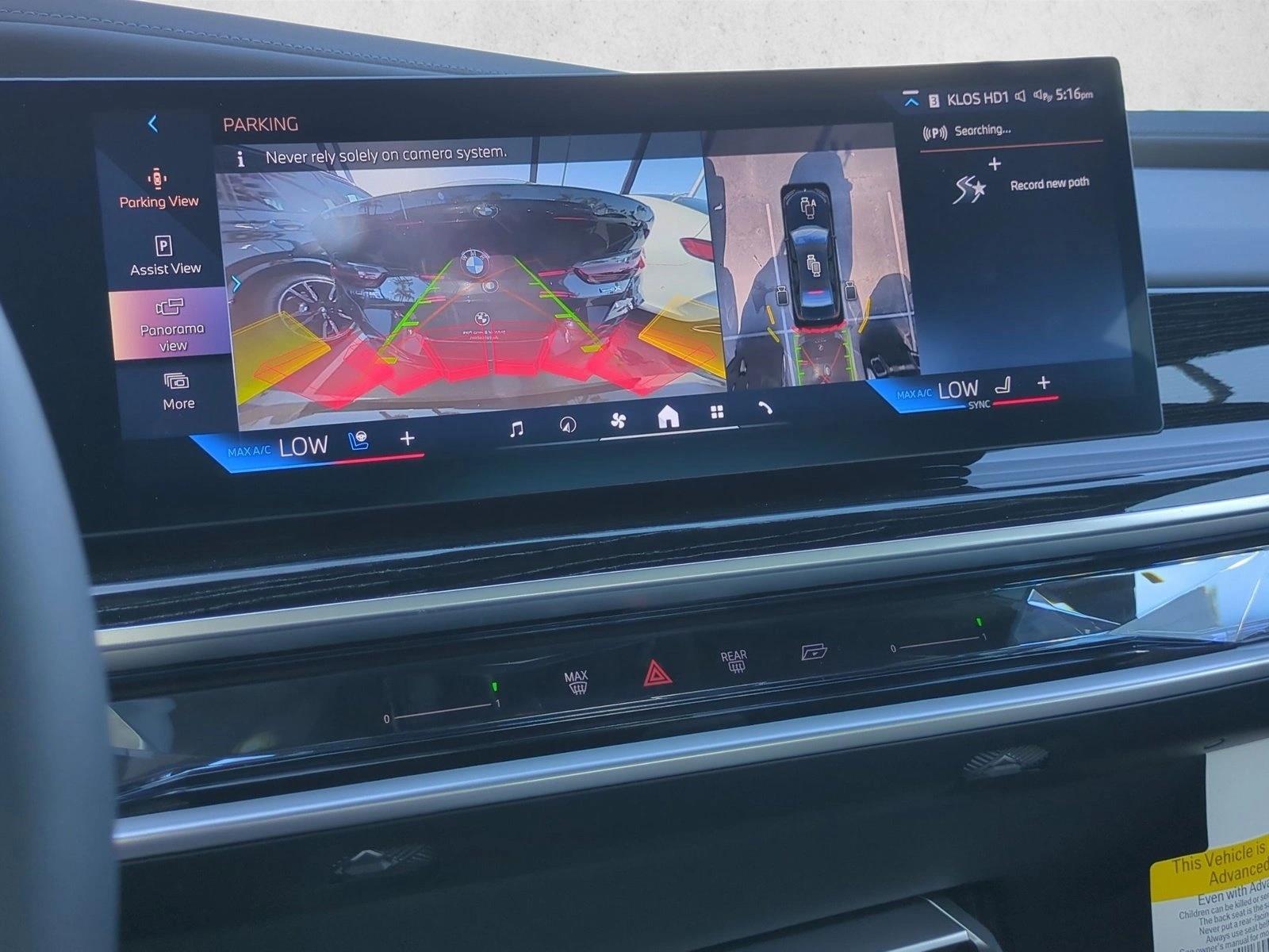 2025 BMW i7 60 - Photo 13