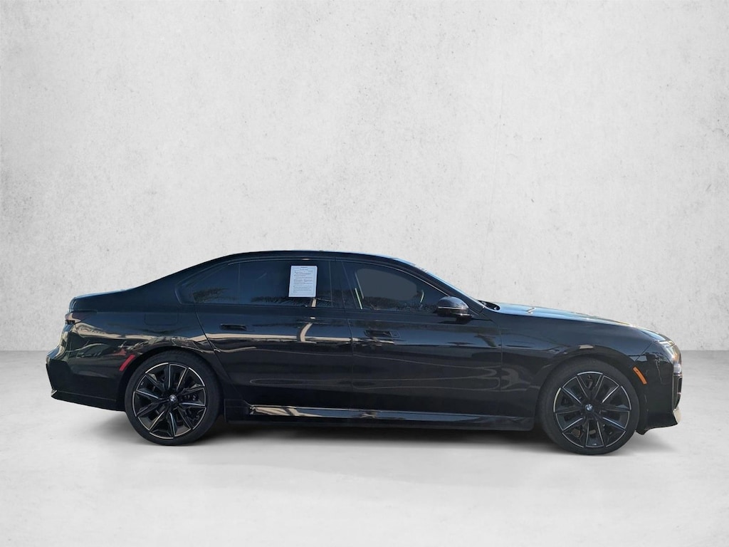 Used 2025 BMW i7 xDrive60 Sedan