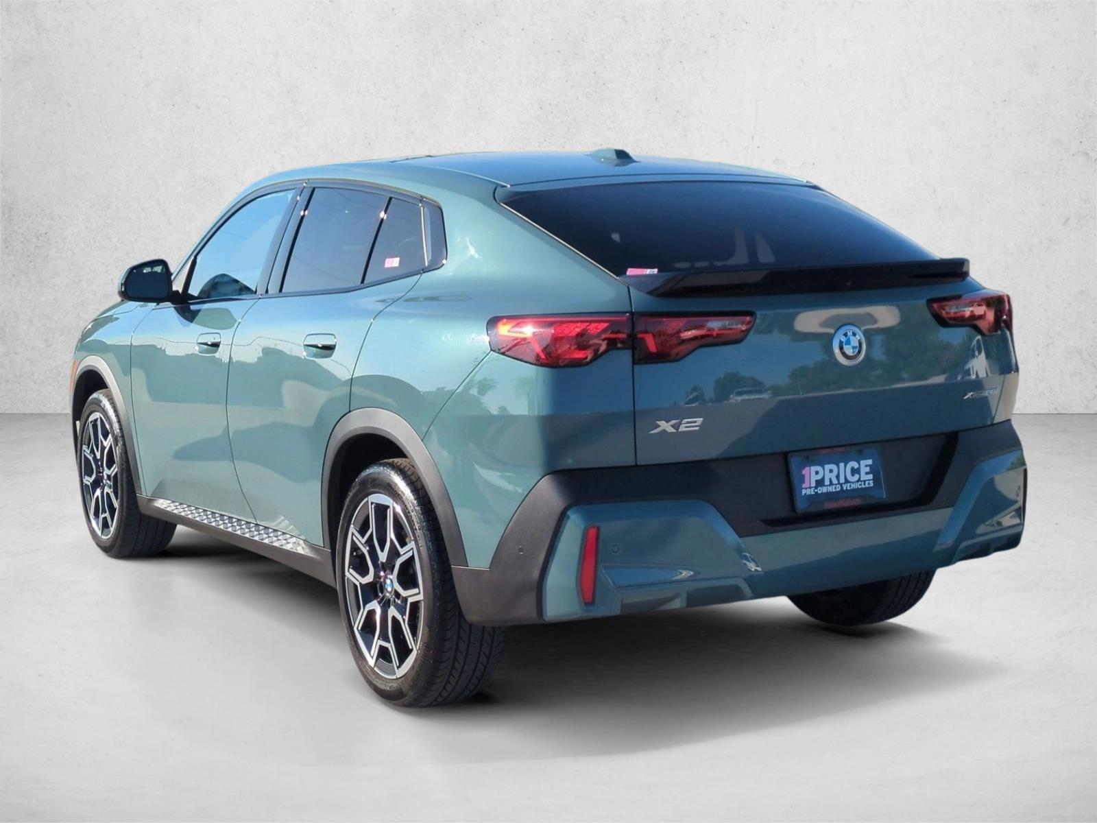 2025 BMW X2 xDrive28i photo 3