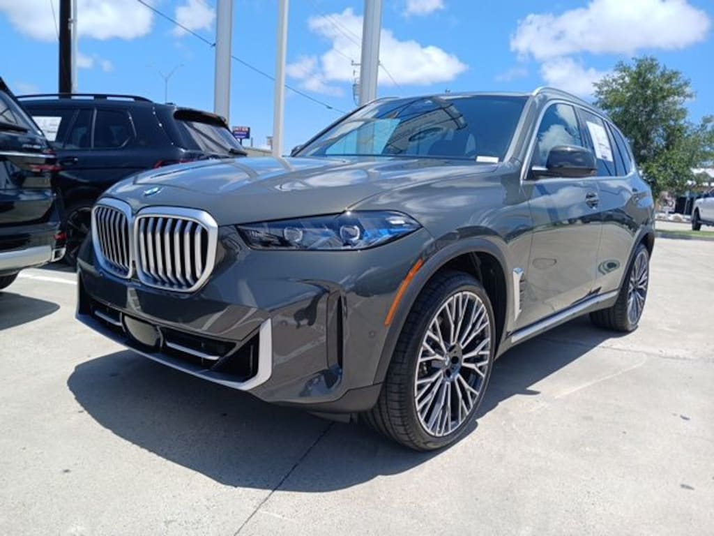 New 2026 BMW X5 sDrive40i SUV