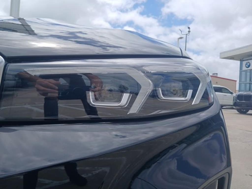 New 2026 BMW 3 Series 330i Sedan