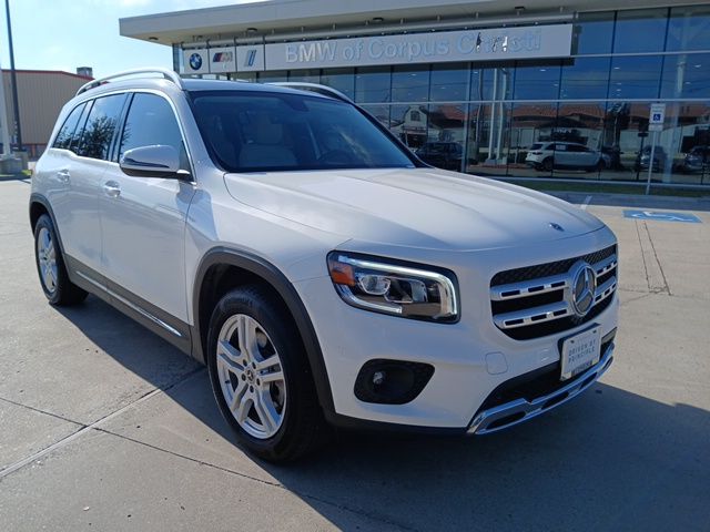 2021 Mercedes-Benz GLB Base's photo