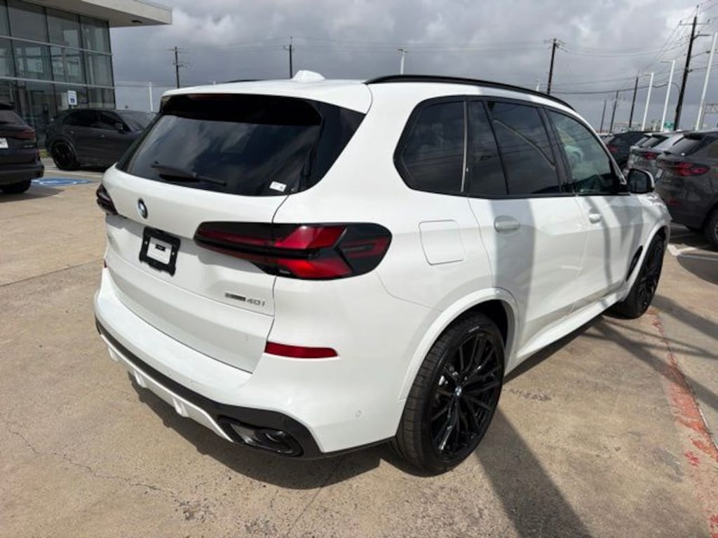 New 2026 BMW X5 sDrive40i SUV