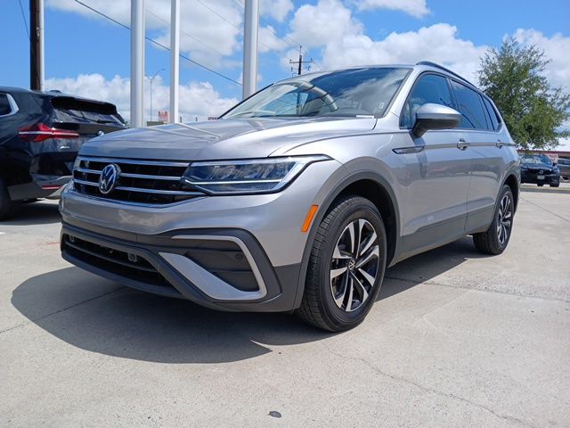 2024 Volkswagen Tiguan S photo 2