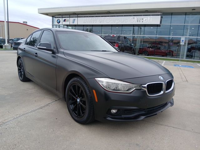 2016 BMW 3 Series 320i's photo