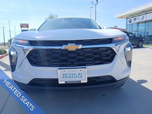 Used 2024 Chevrolet Trax LS with VIN KL77LFE21RC086835 for sale in Corpus Christi, TX