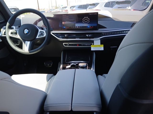 2026 BMW X5 40i - Photo 13