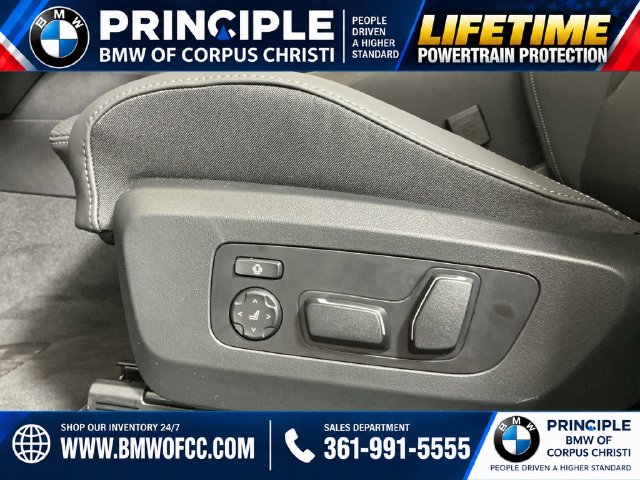 2026 BMW X3 30 - Photo 24