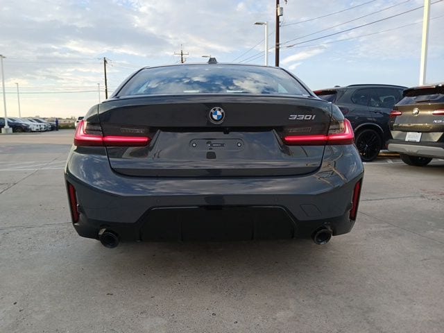 2026 BMW 3 Series 330i - Photo 8