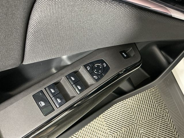 2026 BMW X3 30 - Photo 21