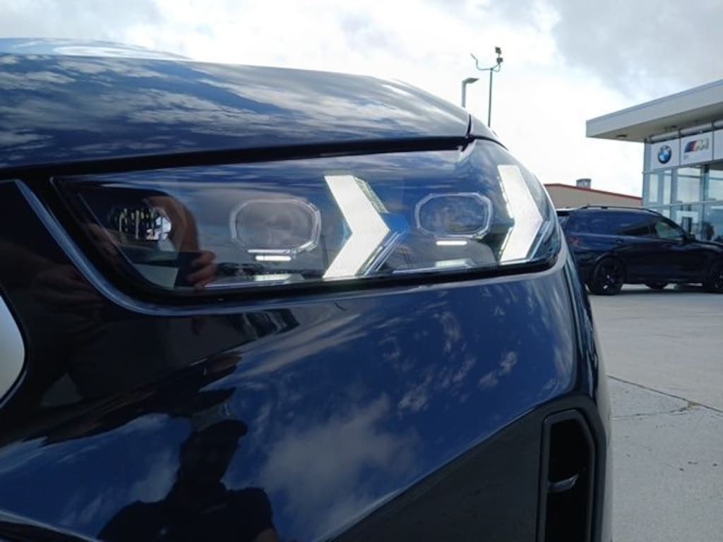 New 2026 BMW X6 xDrive40i SUV