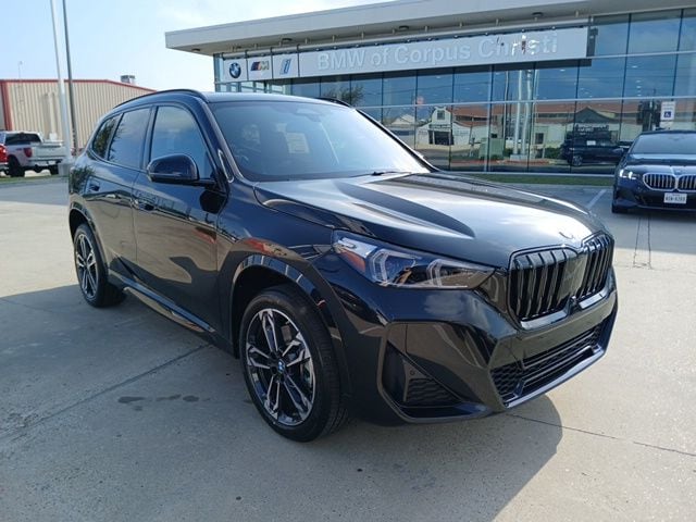 2026 BMW X1 28i's photo