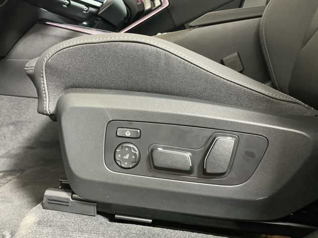 2026 BMW X3 30 - Photo 23