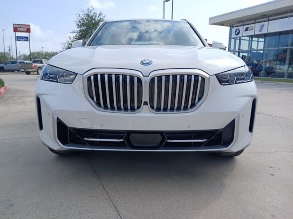 New 2026 BMW X5 xDrive50e SUV
