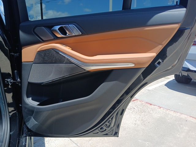 2026 BMW X5 50e - Photo 12