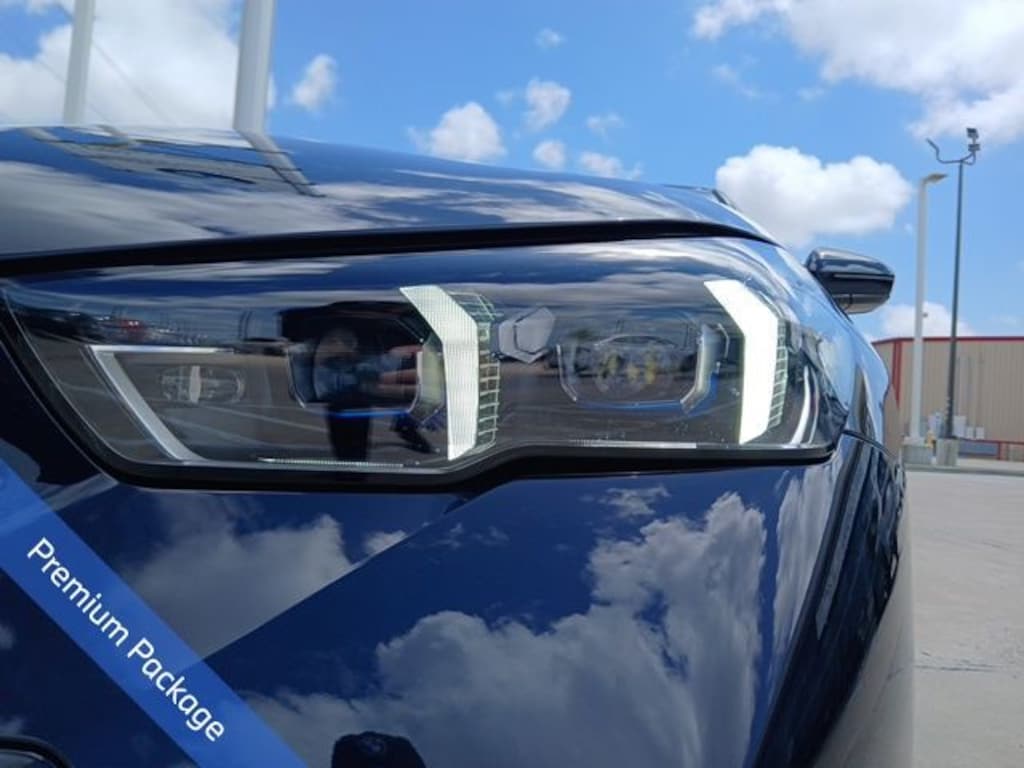 Used 2025 BMW 5 Series 530i w/ M SPORT & PREMIUM PACKAGE Sedan