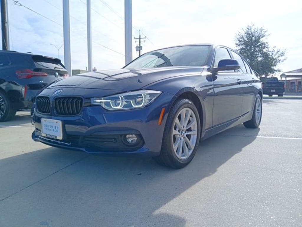 Used 2018 BMW 3 Series 320i Sedan