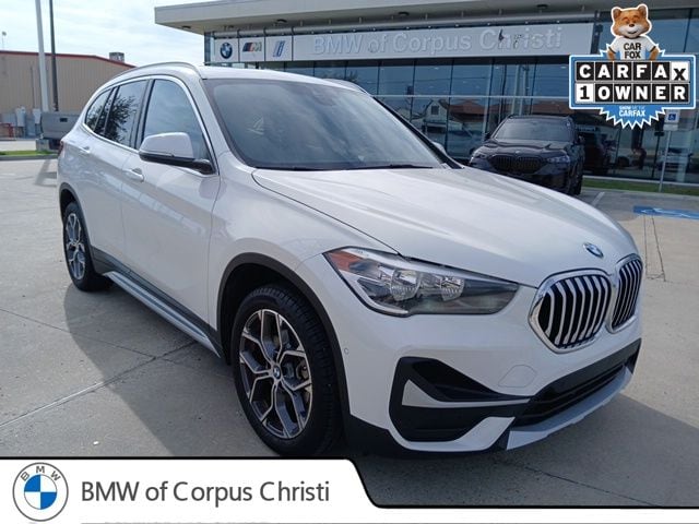 2022 BMW X1 28i's photo