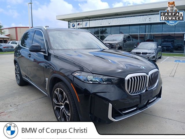 2025 BMW X5 sDrive40i's photo
