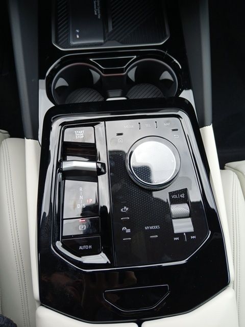2026 BMW 5 Series 530i - Photo 22
