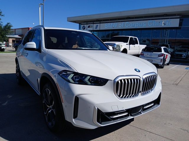 2026 BMW X5 sDrive40i's photo