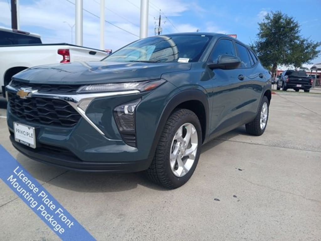 Used 2025 Chevrolet Trax LS SUV
