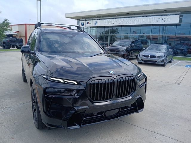 2027 BMW X7 xDrive40i's photo