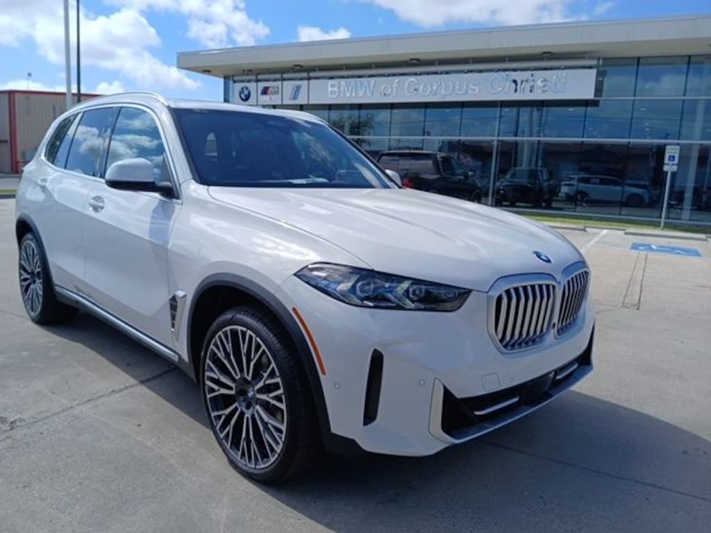 New 2026 BMW X5 sDrive40i SUV