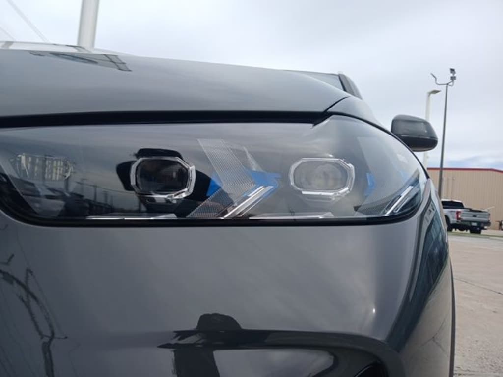 New 2026 BMW X5 sDrive40i SUV