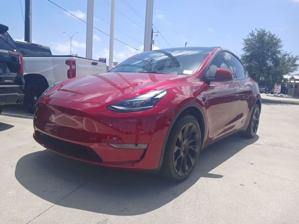 Used 2025 Tesla Model Y Long Range SUV
