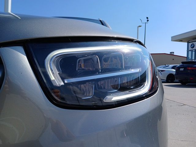 2020 Mercedes Benz GLC 300 photo 4