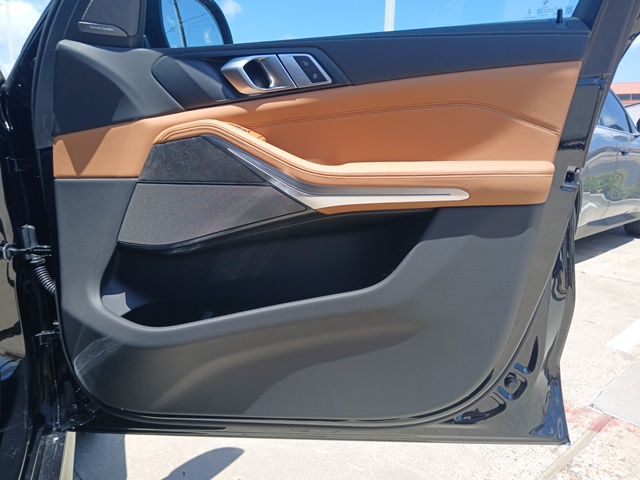 2026 BMW X5 50e - Photo 18