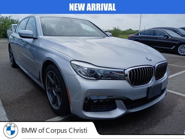 2018 BMW 7 Series 740i's photo